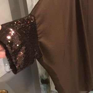 SoLo brown 2 piece top XL